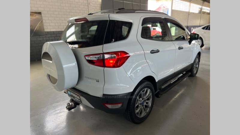 FORD - ECOSPORT - 2012/2013 - Branca - R$ 57.900,00