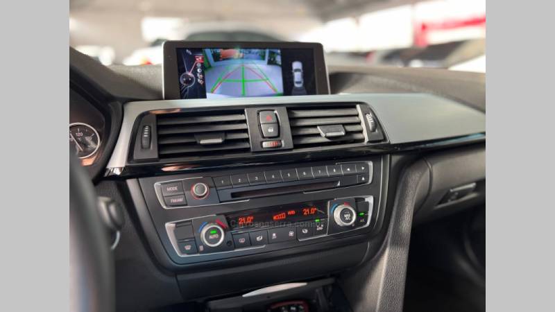 BMW - 328I - 2014/2015 - Prata - R$ 119.900,00