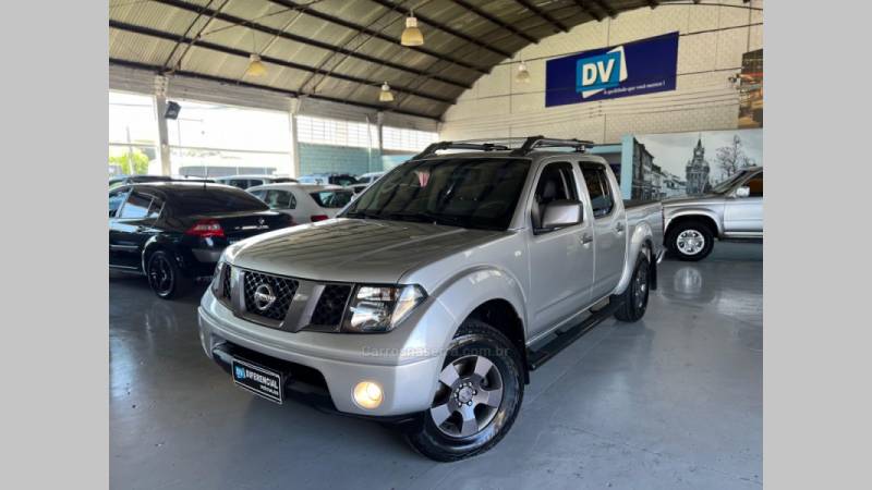 NISSAN - FRONTIER - 2012/2013 - Prata - R$ 89.900,00