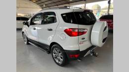 FORD - ECOSPORT - 2012/2013 - Branca - R$ 57.900,00