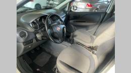 FIAT - PUNTO - 2013/2013 - Branca - R$ 37.900,00