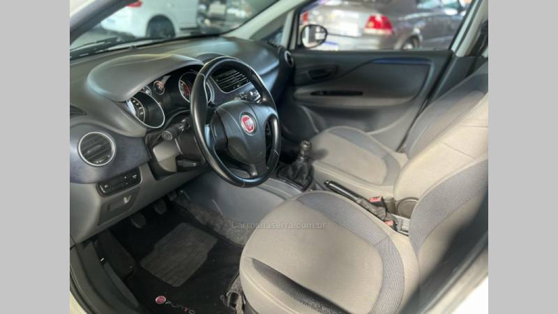 FIAT - PUNTO - 2013/2013 - Branca - R$ 37.900,00