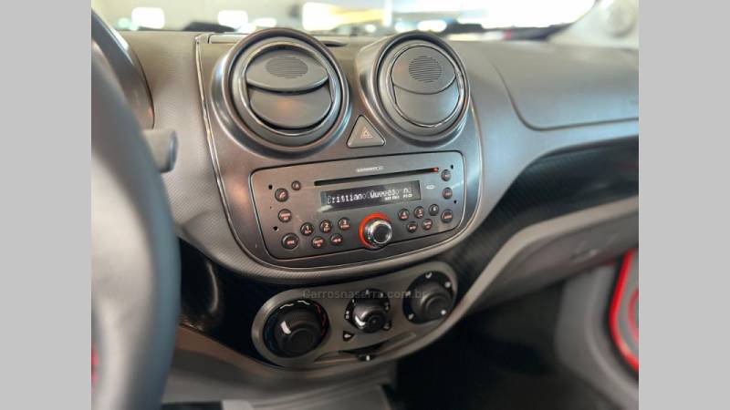 FIAT - PALIO - 2013/2014 - Vermelha - R$ 42.900,00