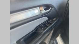 CHEVROLET - S10 - 2019/2019 - Branca - R$ 148.900,00