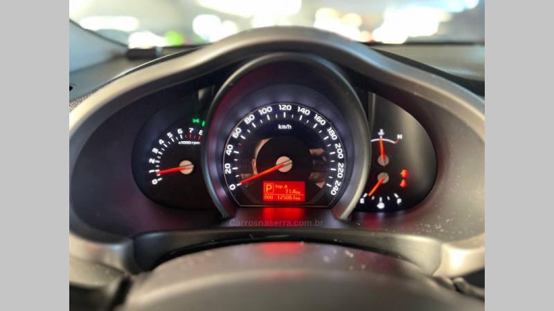 KIA MOTORS - SPORTAGE - 2014/2015 - Branca - R$ 79.900,00