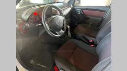 RENAULT - SANDERO - 2014/2014 - Prata - R$ 39.900,00