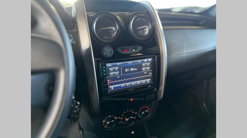 RENAULT - DUSTER OROCH - 2017/2018 - Verde - R$ 74.900,00