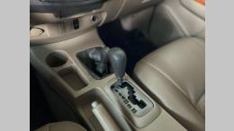 TOYOTA - HILUX SW4 - 2009/2010 - Bege - R$ 99.900,00