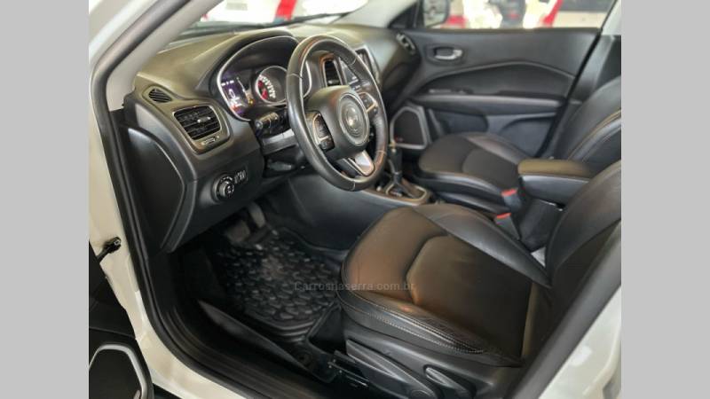 JEEP - COMPASS - 2017/2018 - Branca - R$ 109.900,00