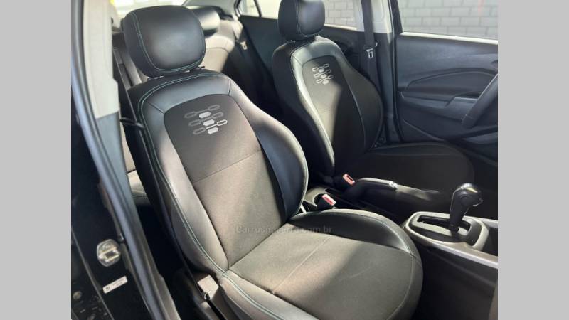 CHEVROLET - PRISMA - 2018/2019 - Preta - R$ 69.900,00