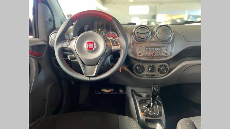 FIAT - PALIO - 2013/2014 - Vermelha - R$ 42.900,00