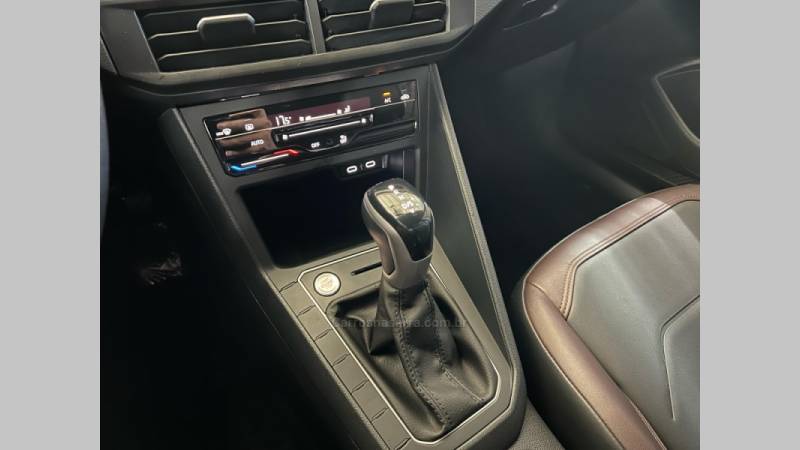 VOLKSWAGEN - VIRTUS - 2023/2023 - Prata - R$ 119.900,00