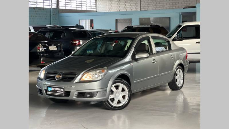 CHEVROLET - VECTRA - 2008/2008 - Cinza - R$ 37.900,00