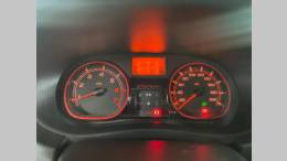 RENAULT - SANDERO - 2014/2014 - Prata - R$ 39.900,00