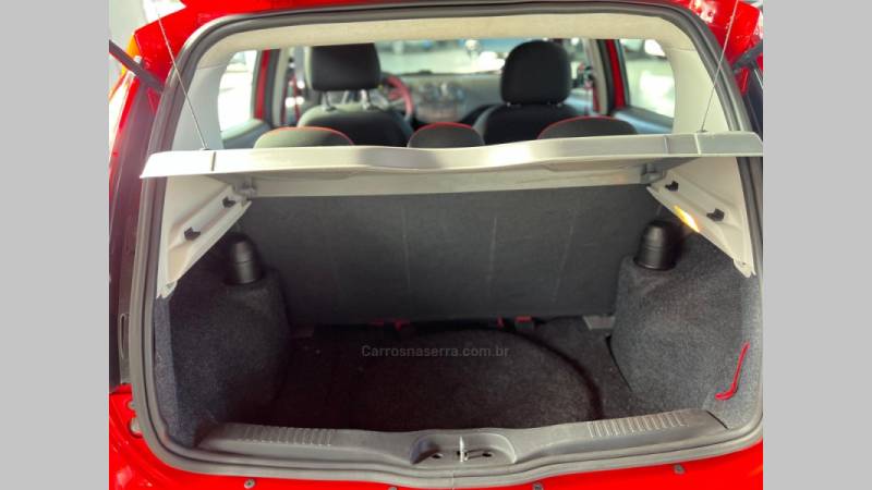 FIAT - PALIO - 2013/2014 - Vermelha - R$ 42.900,00