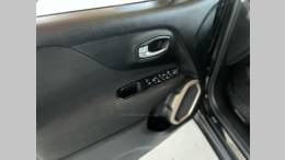 JEEP - RENEGADE - 2015/2016 - Preta - R$ 69.900,00