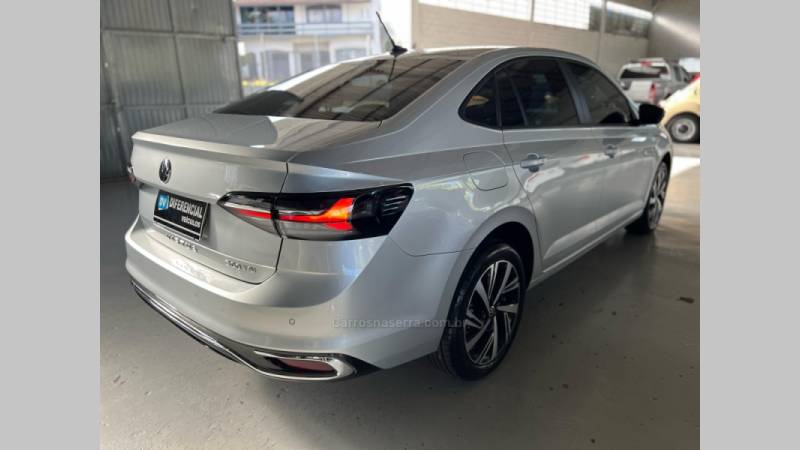 VOLKSWAGEN - VIRTUS - 2023/2023 - Prata - R$ 119.900,00