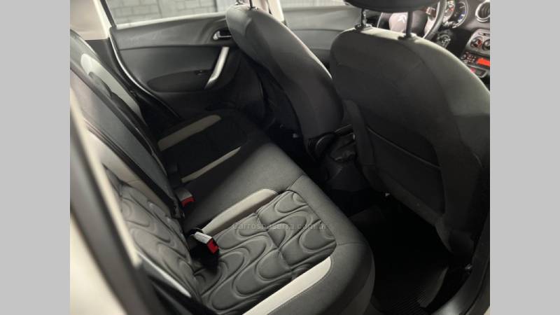CITROËN - C3 - 2012/2013 - Branca - R$ 38.900,00