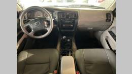 TOYOTA - HILUX SW4 - 2002/2002 - Prata - R$ 77.900,00