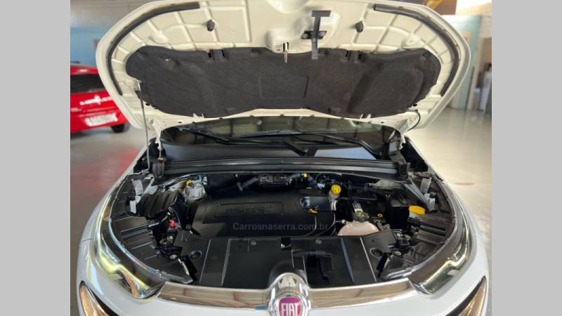 FIAT - TORO - 2017/2018 - Branca - R$ 112.900,00