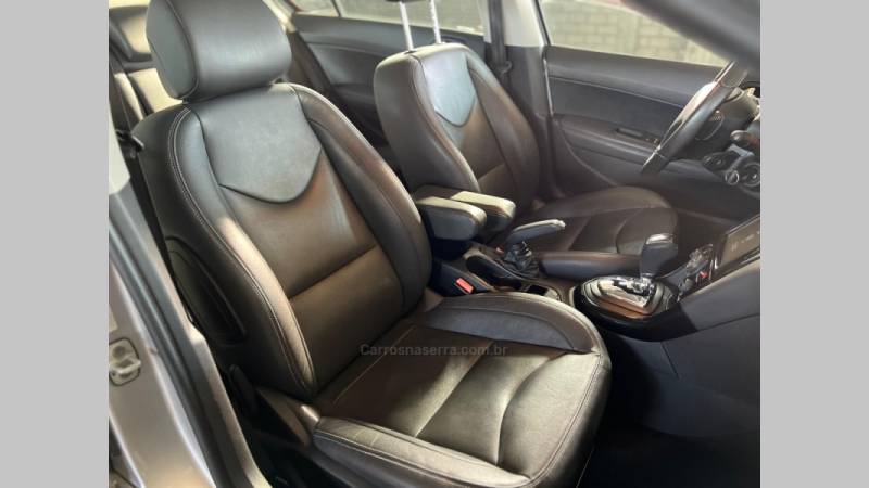 PEUGEOT - 408 - 2016/2017 - Prata - R$ 64.900,00
