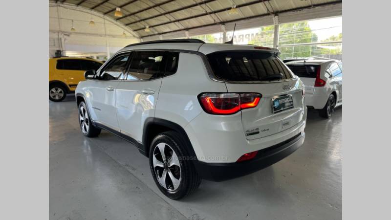 JEEP - COMPASS - 2017/2018 - Branca - R$ 109.900,00