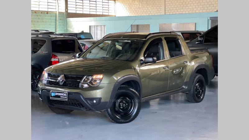 RENAULT - DUSTER OROCH - 2017/2018 - Verde - R$ 74.900,00