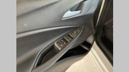 CHEVROLET - ONIX - 2021/2021 - Branca - R$ 79.900,00