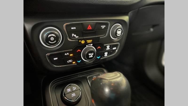 JEEP - COMPASS - 2017/2018 - Branca - R$ 109.900,00