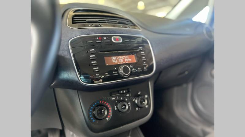 FIAT - PUNTO - 2013/2013 - Branca - R$ 37.900,00