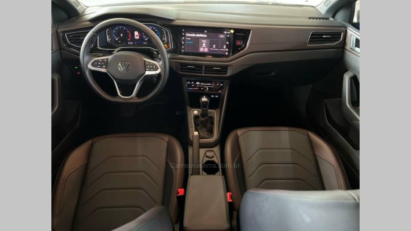 VOLKSWAGEN - VIRTUS - 2023/2023 - Prata - R$ 119.900,00